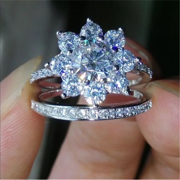 Jewelry - 14k white gold ring band set diamond wedding